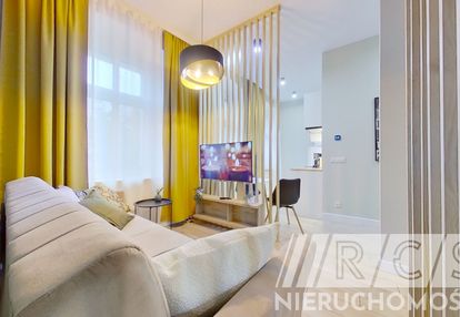 Duża wygodna i dobrze wyposażona kawalerka