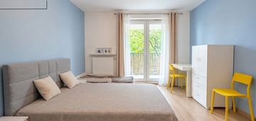 Przestronne/ciche/duży balkon