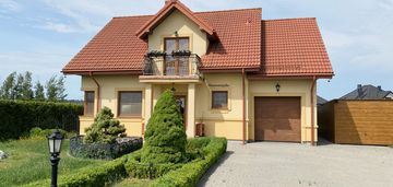 Podmiejski dom z szybkim dojazdem do gdańska