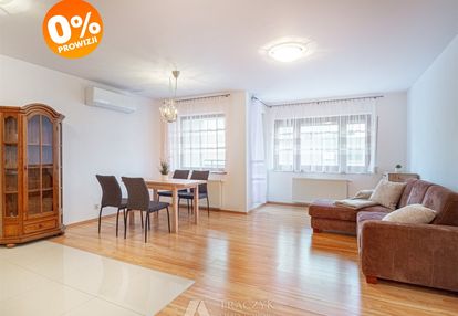 Duża 48m2,klimatyzacja,balkon, winda, bez prowizji
