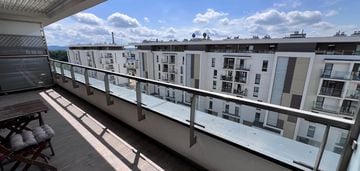 3 pokojowy apartament z tarasem, górna