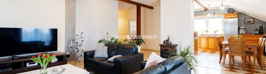 Duże mieszkanie, balkon, ogród,  blisko tramwaj