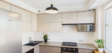 3 pokoje 49 m², do wejścia