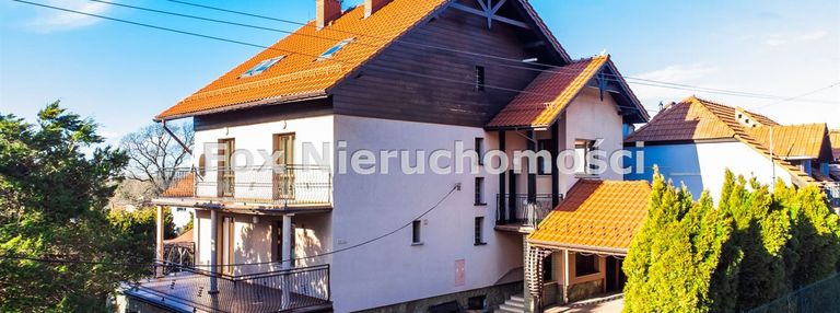 Dom na wynajem z ogrodem i tarasami na straconce