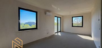 3pok. mieszkanie z balkonem bez prowizji