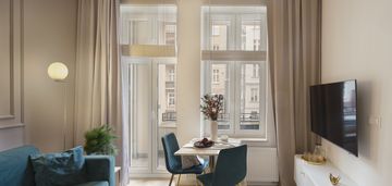 Piękne mieszkanie z balkonem, odnowiona kamienica