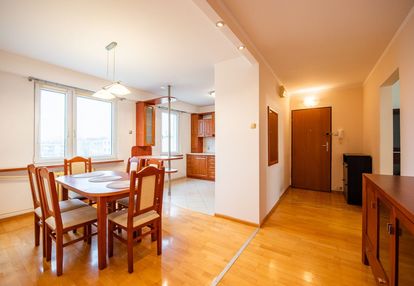 3 pok. 72,5 m2, wachowskiego, duży balkon