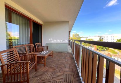 Ogród zimowy i loggia | widok na wyścigi konne