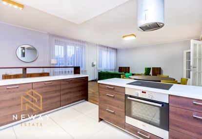 Stare miasto, apartament, 3 pok., 2 balkony