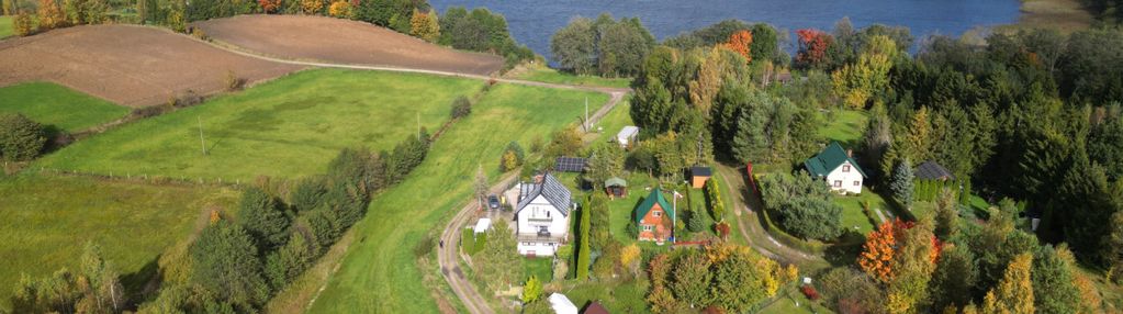 Nad jeziorem/ niedamowo/ kościerzyna/ fotowoltaika