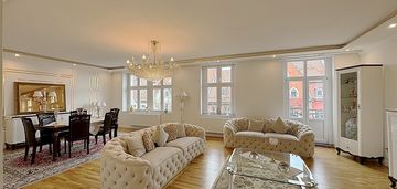 Apartament glamour - 4 pok./2 balkony - bytom