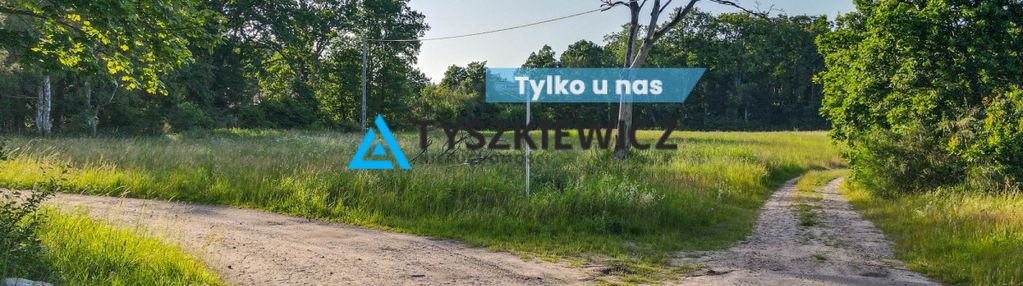 Nieruchomość z 2 stron otoczona lasem