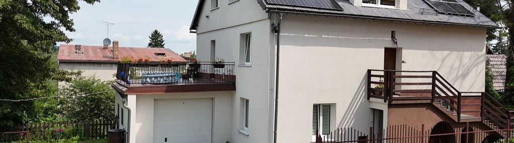 Mieszkanie z garażem i strychem - sobieszów