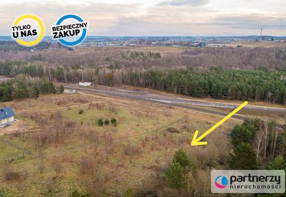 Woda gaz prąd kanalizacja| pod lasem | prostokątna