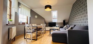 Apartament dwupoziomowy z widokiem na karkonosze