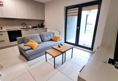 Apartament 2 pokoje, taras/ogródek, parking
