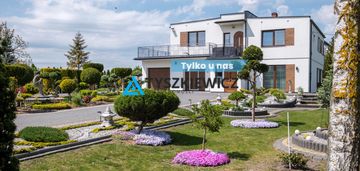 Nowoczesny dom z wyjątkowym ogrodem 3600m2