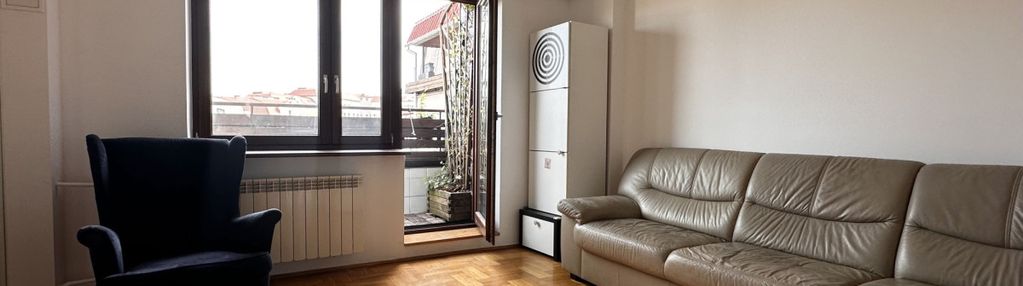 Odświeżone, jasne mieszkanie / balkon