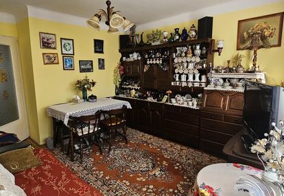 Rodzinne mieszkanie na 1 piętrze w bloku z pustaka