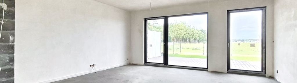 Nowoczesny bliźniak, tuż przy lesie, ciele