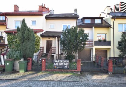 Rodzinny, funkcjonalny dom w dzielnicy włostowice