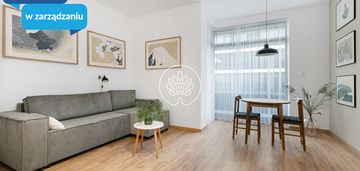 Nowoczesna kawalerka w centrum miasta.