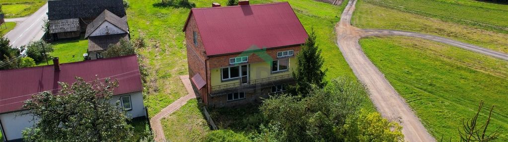 Dom w okołowicach na sprzedaż - widok na las.