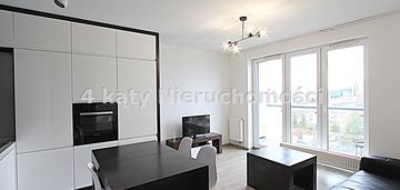 2 pokoje, 2 łazienki, parter