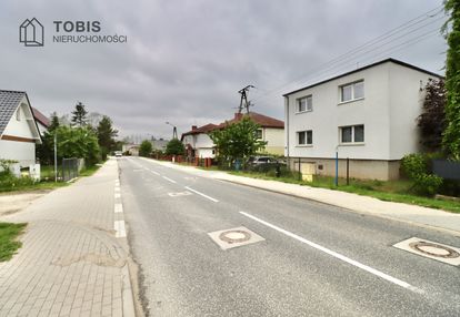 Funkcjonalny dom wolnostojący w świetnej okolicy