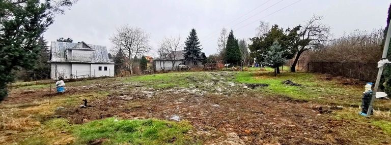 7,79a działka budowlana z mediami- obok niepołomic