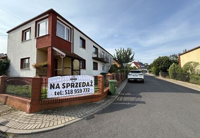 Dom z 2 garażami/lokalem usługowym/ul.lotników