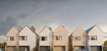 7300 za metr i to z ogródkiem i miejscem? sztooos