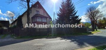 Przestronny dom z potencjałem inwestycyjnym