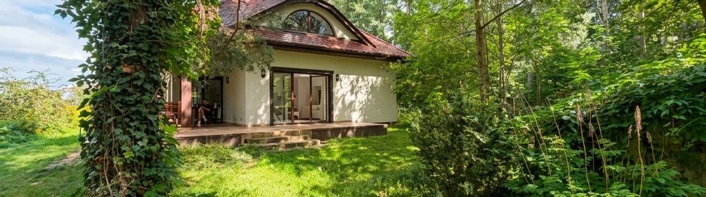 Prywatna leśna enklawa pod warszawą | 2800 m²