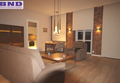 Atrakcyjny apartament 3 pokojowy,balkon ,winda