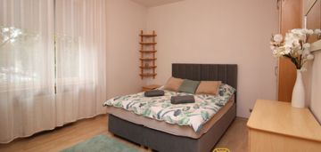 Przestronne 2 pokojowe mieszkanie - blisko centrum