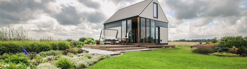 Domy na dużej działce- 2000m od morza