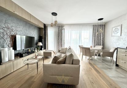 Jasny apartament z tarasem 24,5m2,b.dobry standard