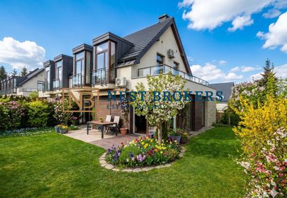 Piękny dom na os. parkowe wzgórze w mogilanach.