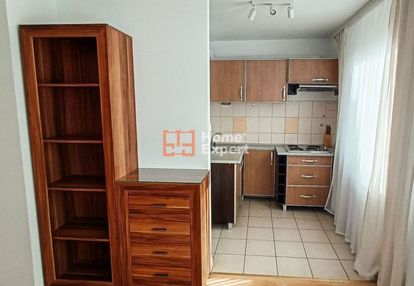 Do zamieszkania kawalerka