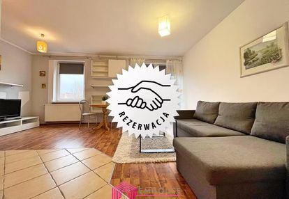 Na wynajem kawalerka w centrum miasta koszalin położona na 2 piętrze w nowszym budownictwie. 
miesz