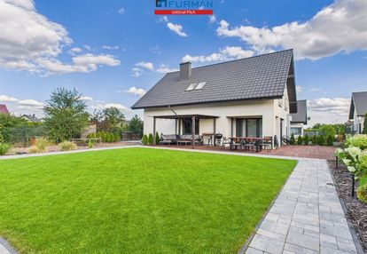 Dom w szydłowie z garażem, rok 2023