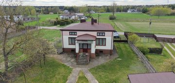 Dom z działką 7300 m² + budynki gospodarcze