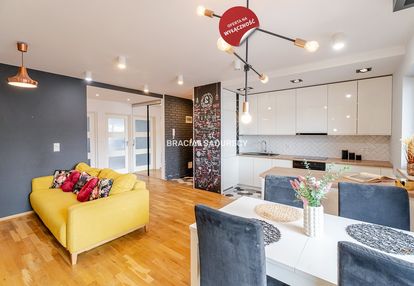 3 pokoje z miejscem postojowym na ruczaju