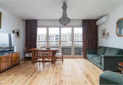 Przestronne | 83,5 m2 | wysokość 3 m | 3 pokoje