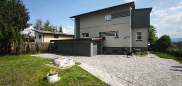 Przestronny dom z basenem w rybarzowicach