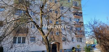 M-3 na 1-piętrze w bloku 35m2 na kapuściskach.