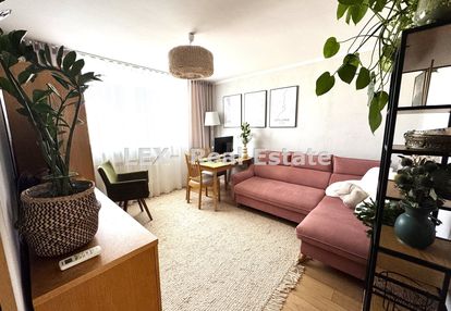 Trzy pokojowe mieszkanie - 48m2 w pruszkowie.