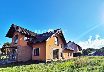 Budynek + działka 26 ar przy wiślance