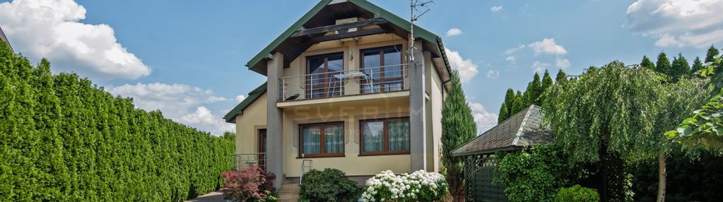 Piękny dom w adamowie z dużą działką